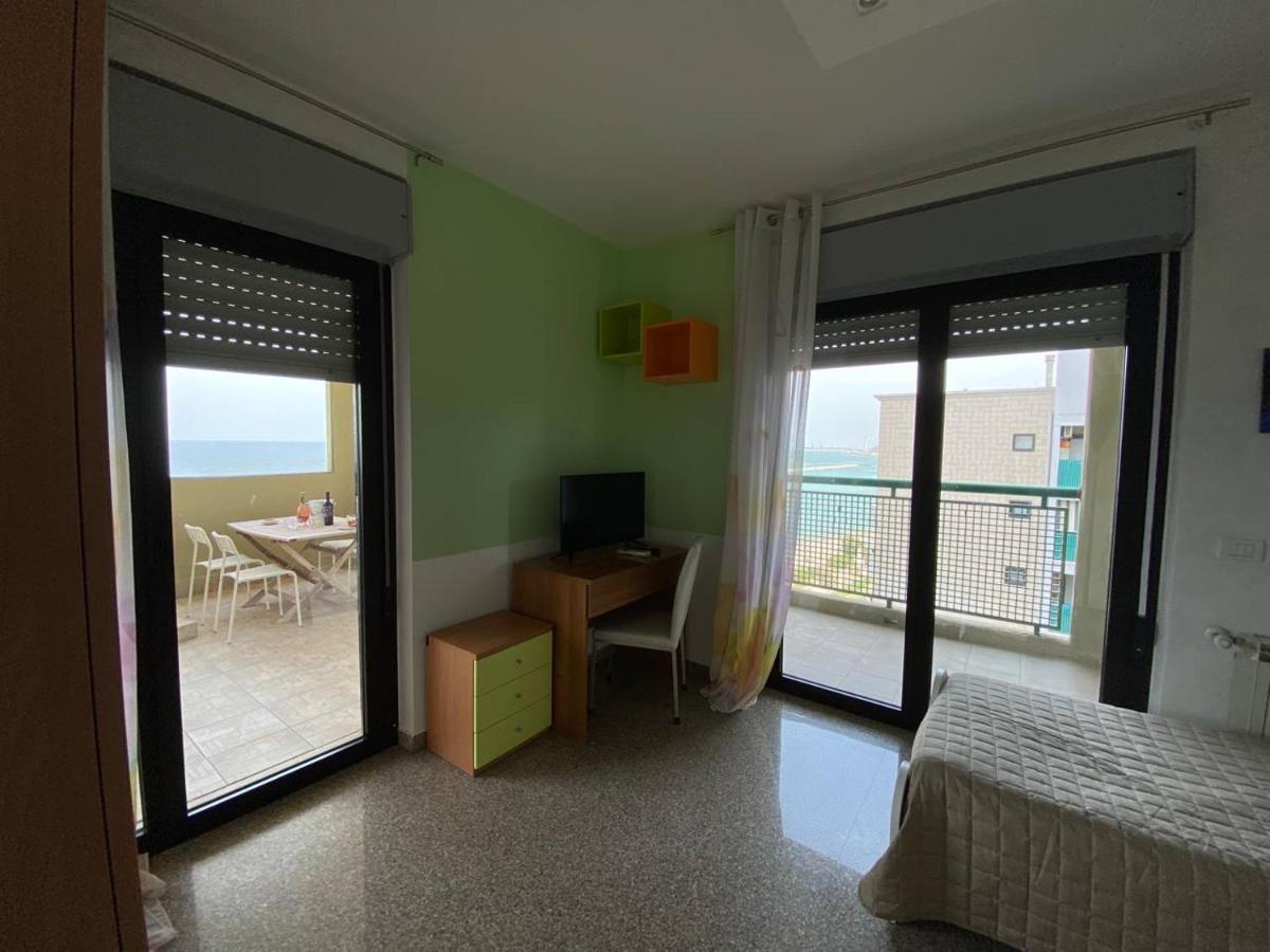 Fronte Mare By Apulia Accommodation Bari Eksteriør billede